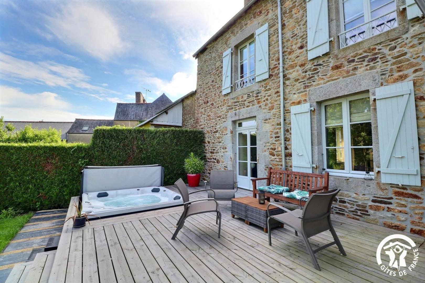 Bed and Breakfast Le Jardin De Quercus Bazouges-la-Perouse Экстерьер фото